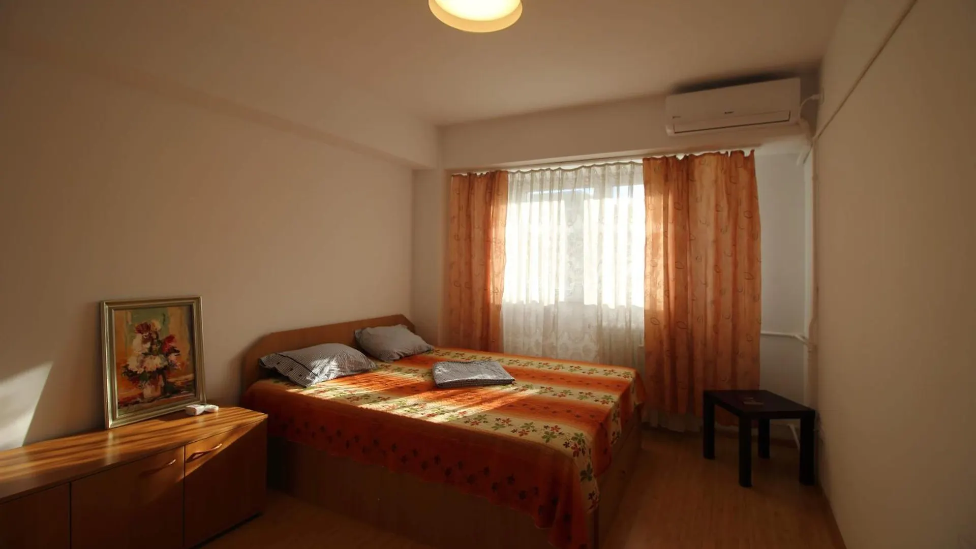 Sunshine 3 Rooms Apartment Near Arena Nationala Bucarest