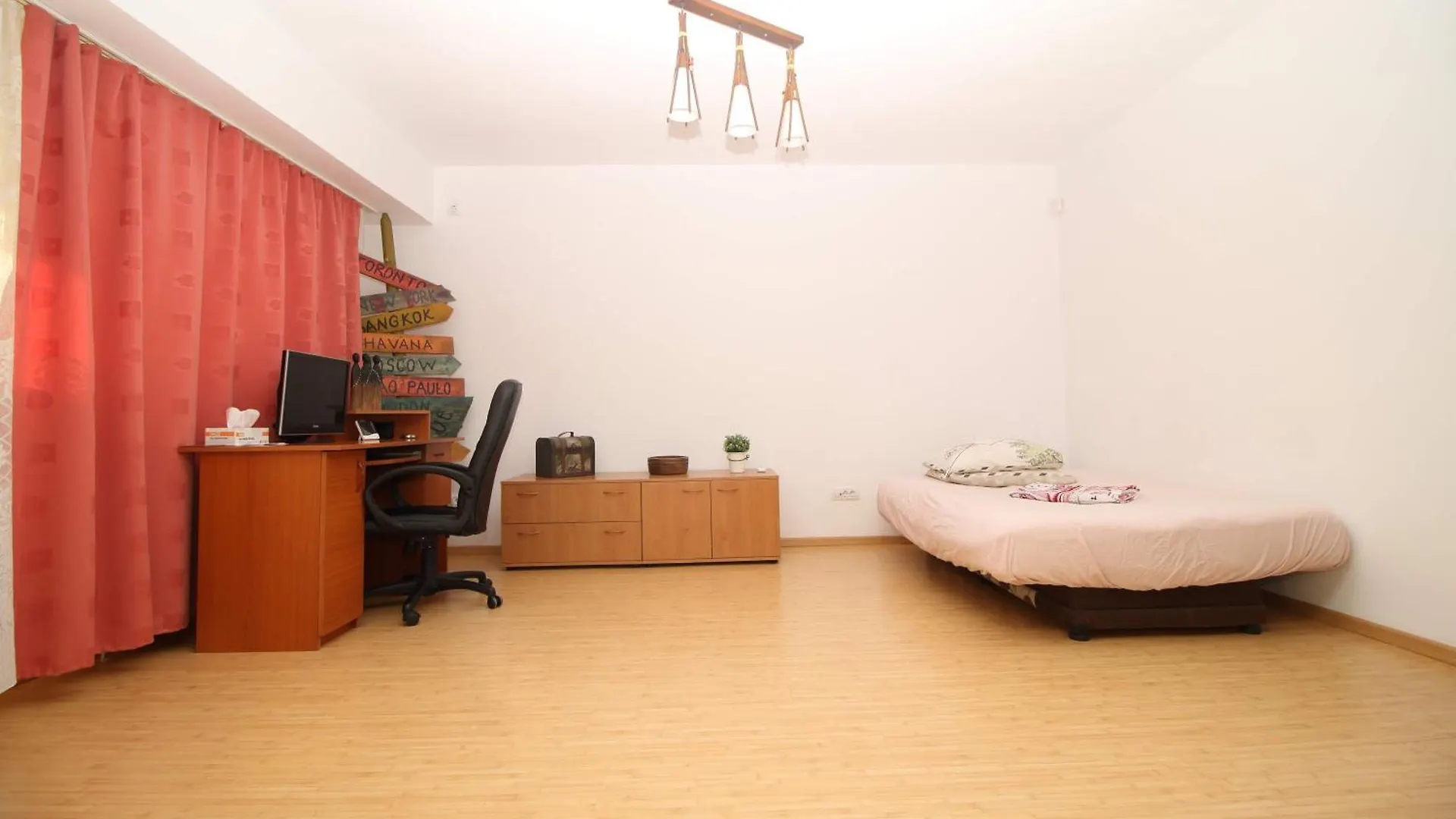 Sunshine 3 Rooms Apartment Near Arena Nationala Bucarest
