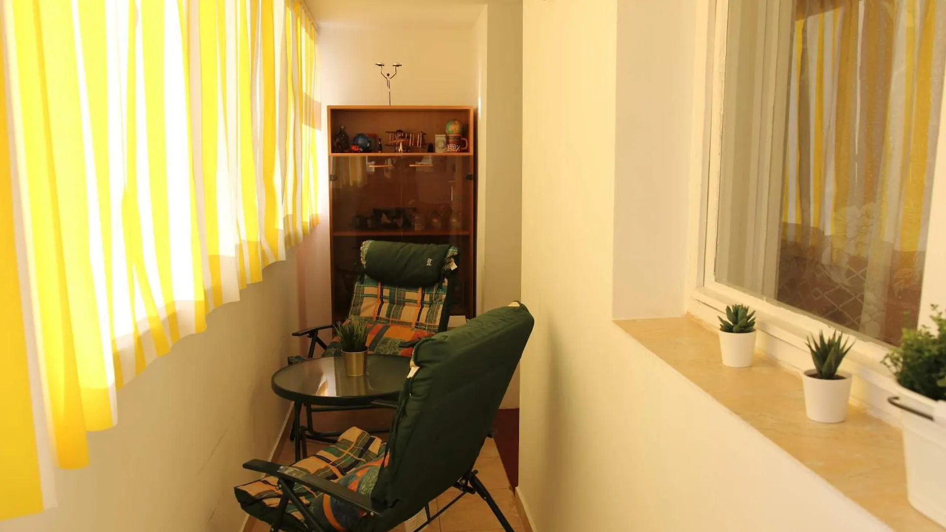 Sunshine 3 Rooms Apartment Near Arena Nationala Bucarest Roumanie
